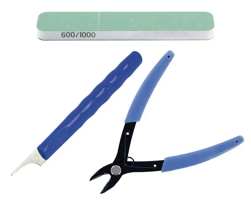 Figurine plastic models preparation tool kit